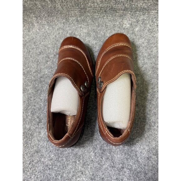 Clarks Womens Brown 9M Leather Slip-On Comfort Shoes W/ Button Accent - Picture 13 of 16